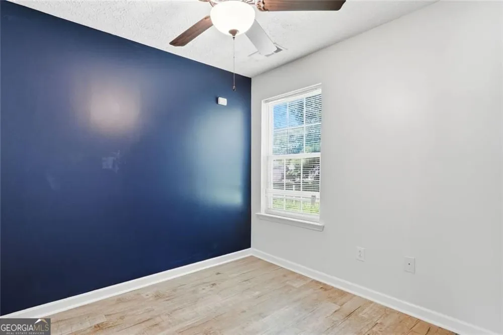 203 Oak Grove LN Acworth, GA 30102