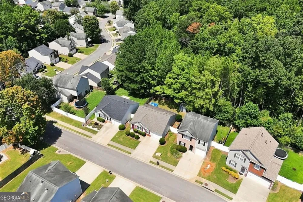 203 Oak Grove LN Acworth, GA 30102