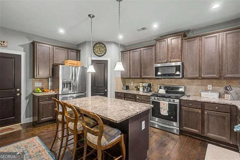 14 Creekview DR SE Cartersville, GA 30120