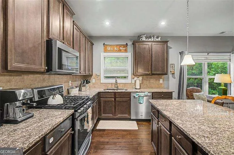 14 Creekview DR SE Cartersville, GA 30120