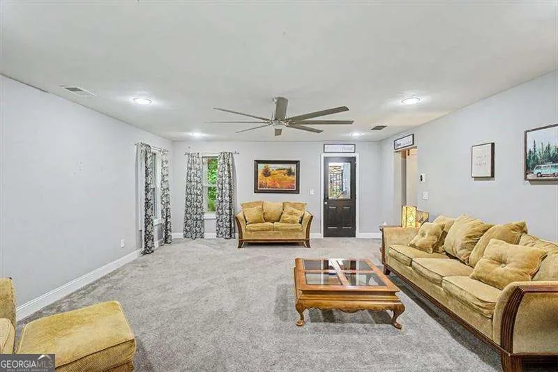 14 Creekview DR SE Cartersville, GA 30120