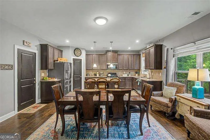 14 Creekview DR SE Cartersville, GA 30120