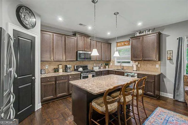 14 Creekview DR SE Cartersville, GA 30120