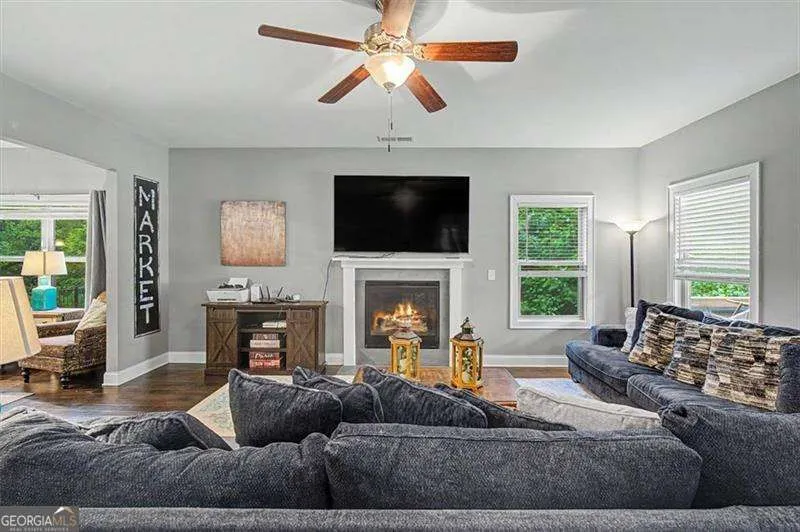 14 Creekview DR SE Cartersville, GA 30120
