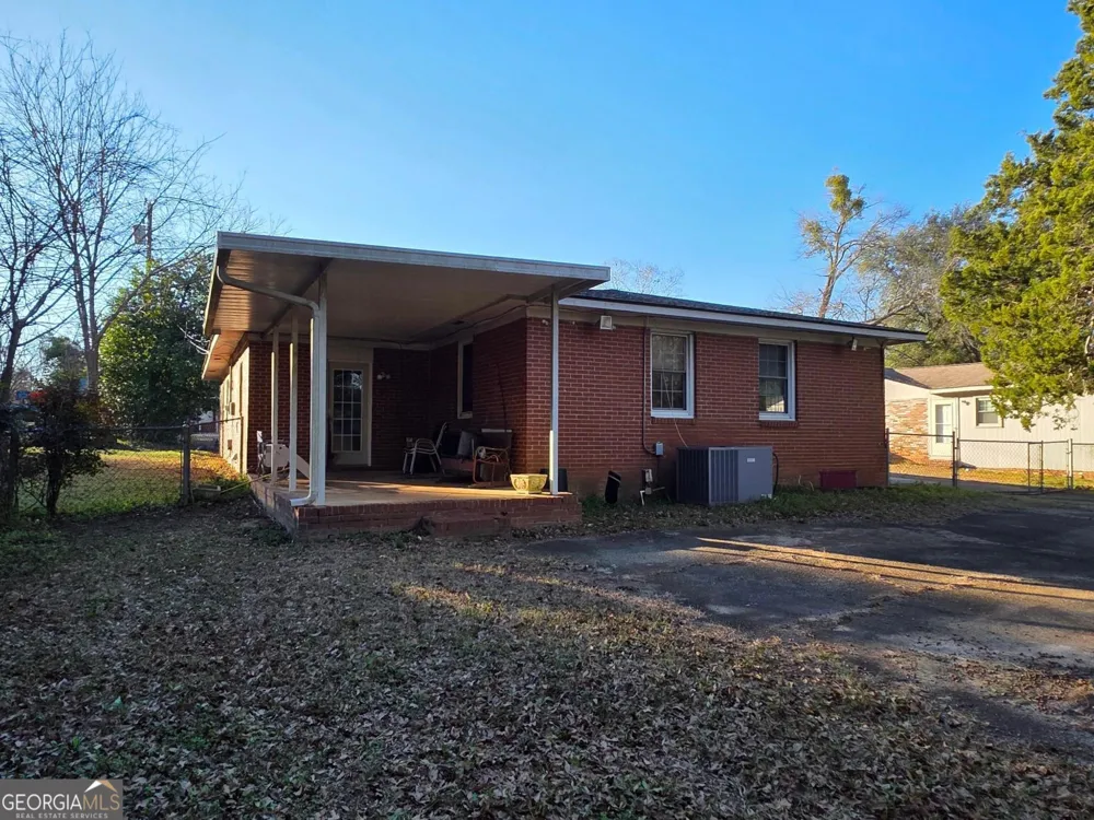 110 Lee ST Centerville, GA 31028