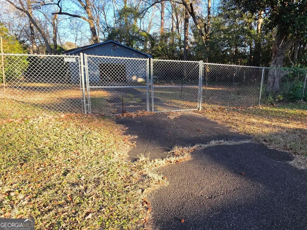 110 Lee ST Centerville, GA 31028
