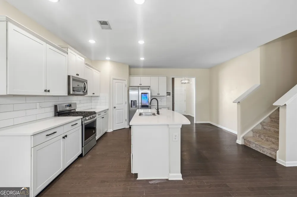 800 Royal Red CT McDonough, GA 30253