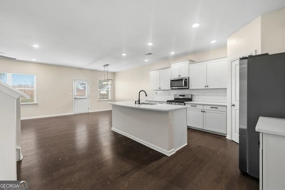 800 Royal Red CT McDonough, GA 30253