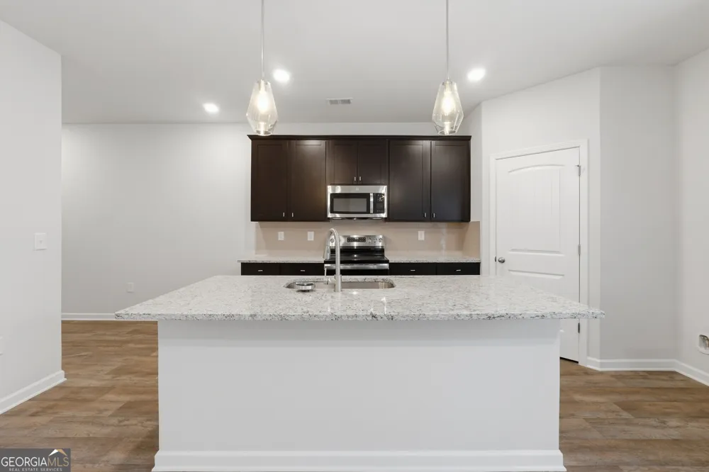 3220 Winding Waters WAY Powder Springs, GA 30127
