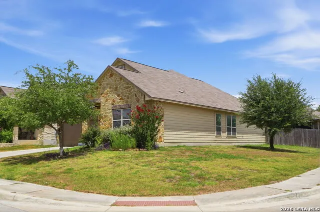 726 GRAY CLOUD DR New Braunfels, TX 78130