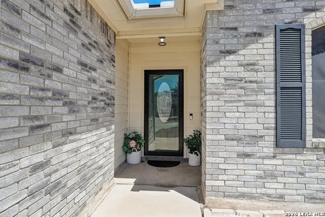 2804 DON HILL LN Taylor, TX 76574