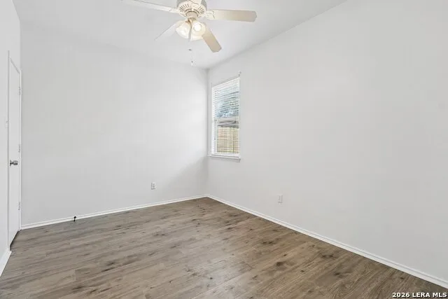 2804 DON HILL LN Taylor, TX 76574