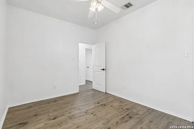 2804 DON HILL LN Taylor, TX 76574