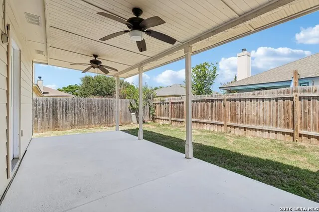 2804 DON HILL LN Taylor, TX 76574