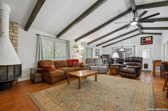 200 OAK VALLEY DR Wimberley, TX 78676