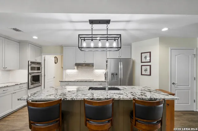 200 OAK VALLEY DR Wimberley, TX 78676