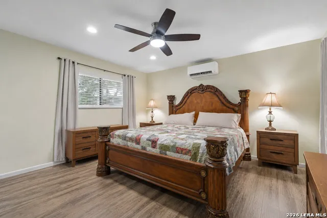 200 OAK VALLEY DR Wimberley, TX 78676