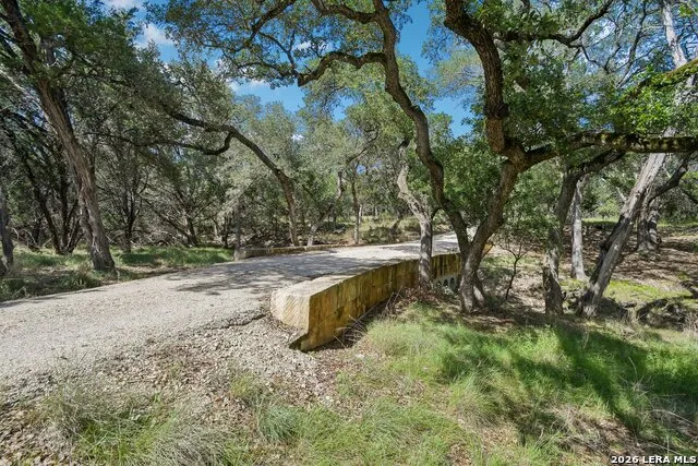 200 OAK VALLEY DR Wimberley, TX 78676