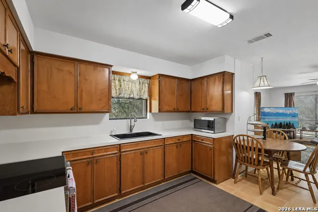 200 OAK VALLEY DR Wimberley, TX 78676