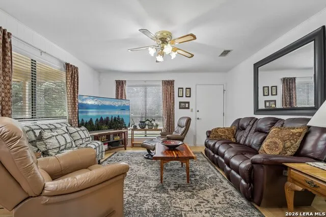 200 OAK VALLEY DR Wimberley, TX 78676