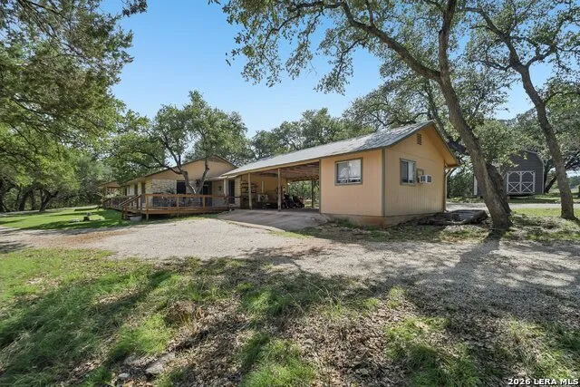 200 OAK VALLEY DR Wimberley, TX 78676