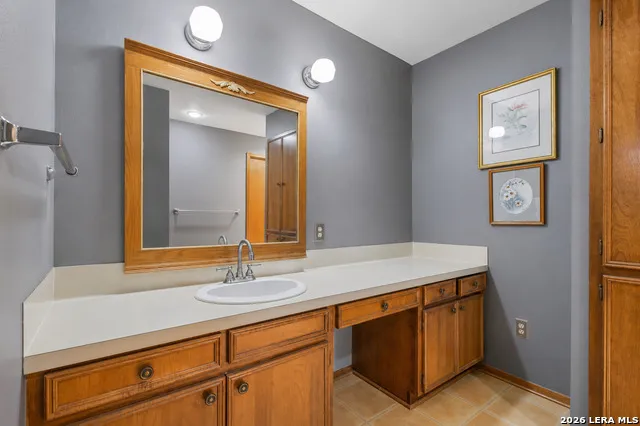 200 OAK VALLEY DR Wimberley, TX 78676
