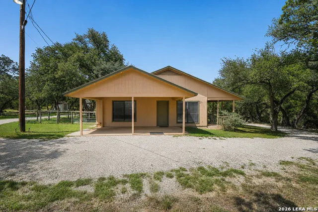 200 OAK VALLEY DR Wimberley, TX 78676