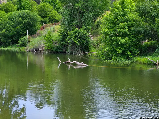 200 OAK VALLEY DR Wimberley, TX 78676