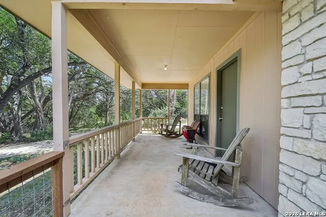 200 OAK VALLEY DR Wimberley, TX 78676