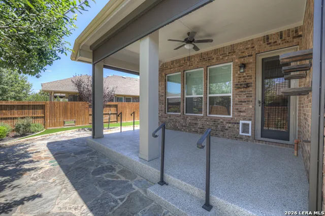 2184 ZACHRY DR New Braunfels, TX 78132