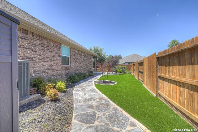 2184 ZACHRY DR New Braunfels, TX 78132
