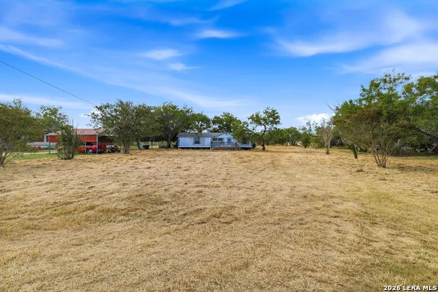 7411 NORRIS WEST DR Elmendorf, TX 78112