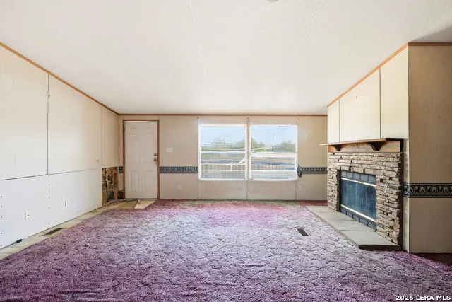 7411 NORRIS WEST DR Elmendorf, TX 78112