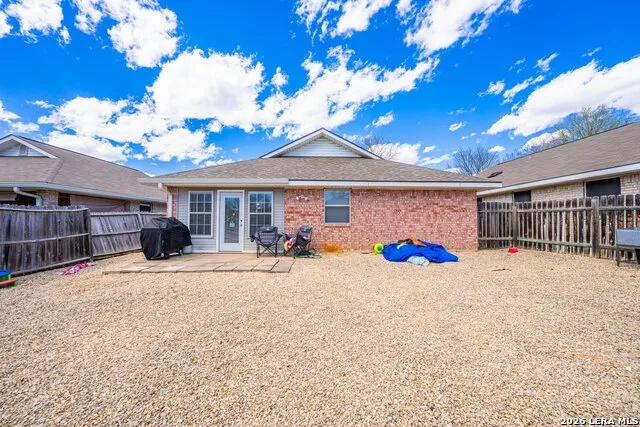 217 CORONADO CIR Kerrville, TX 78028