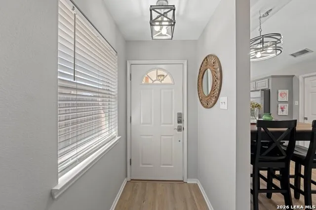 217 CORONADO CIR Kerrville, TX 78028