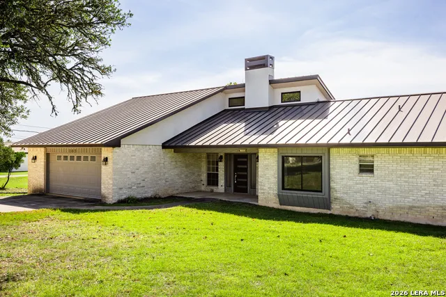 103 Crockett Dr Kerrville, TX 78028