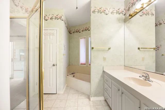 103 Crockett Dr Kerrville, TX 78028