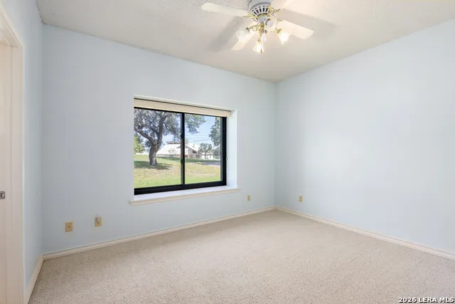 103 Crockett Dr Kerrville, TX 78028