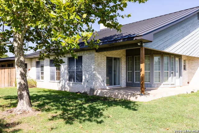 103 Crockett Dr Kerrville, TX 78028