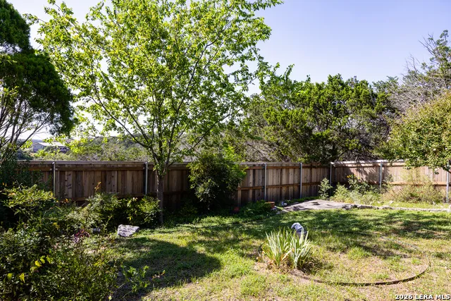 103 Crockett Dr Kerrville, TX 78028