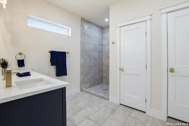 1036 W RUSSELL PL San Antonio, TX 78212