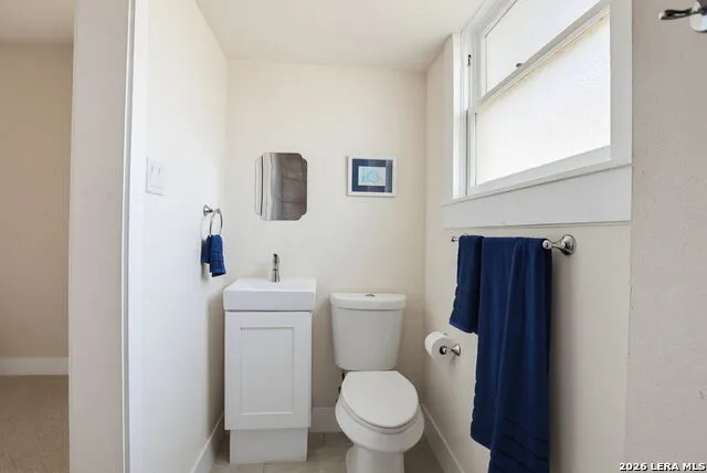 1036 W RUSSELL PL San Antonio, TX 78212