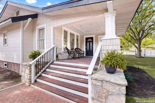 1036 W RUSSELL PL San Antonio, TX 78212