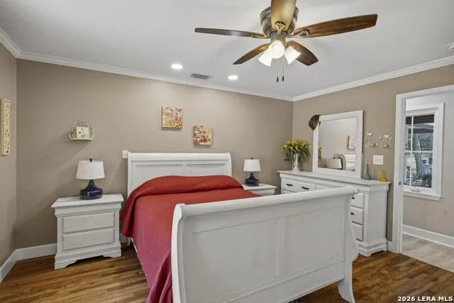 156 Deep Woods Dr Seguin, TX 78155