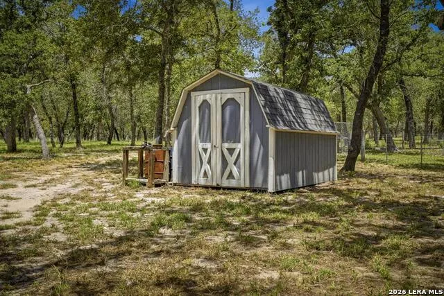 156 Deep Woods Dr Seguin, TX 78155