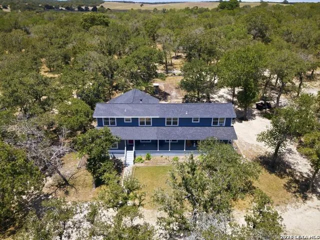 156 Deep Woods Dr Seguin, TX 78155