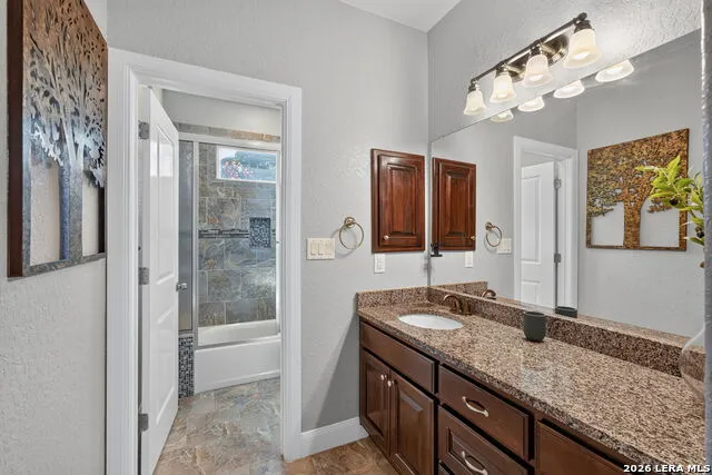 129 Vintage Ranch La Vernia, TX 78121