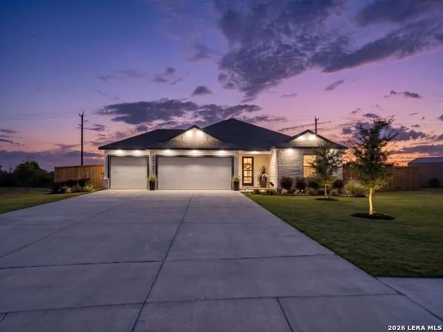 12407 Autumn Way Atascosa, TX 78002