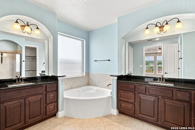 3903 Firebush San Antonio, TX 78261