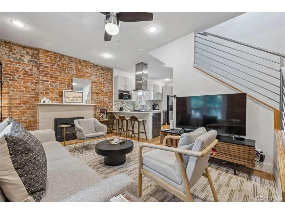 2658 Stout Street Denver, CO 80205